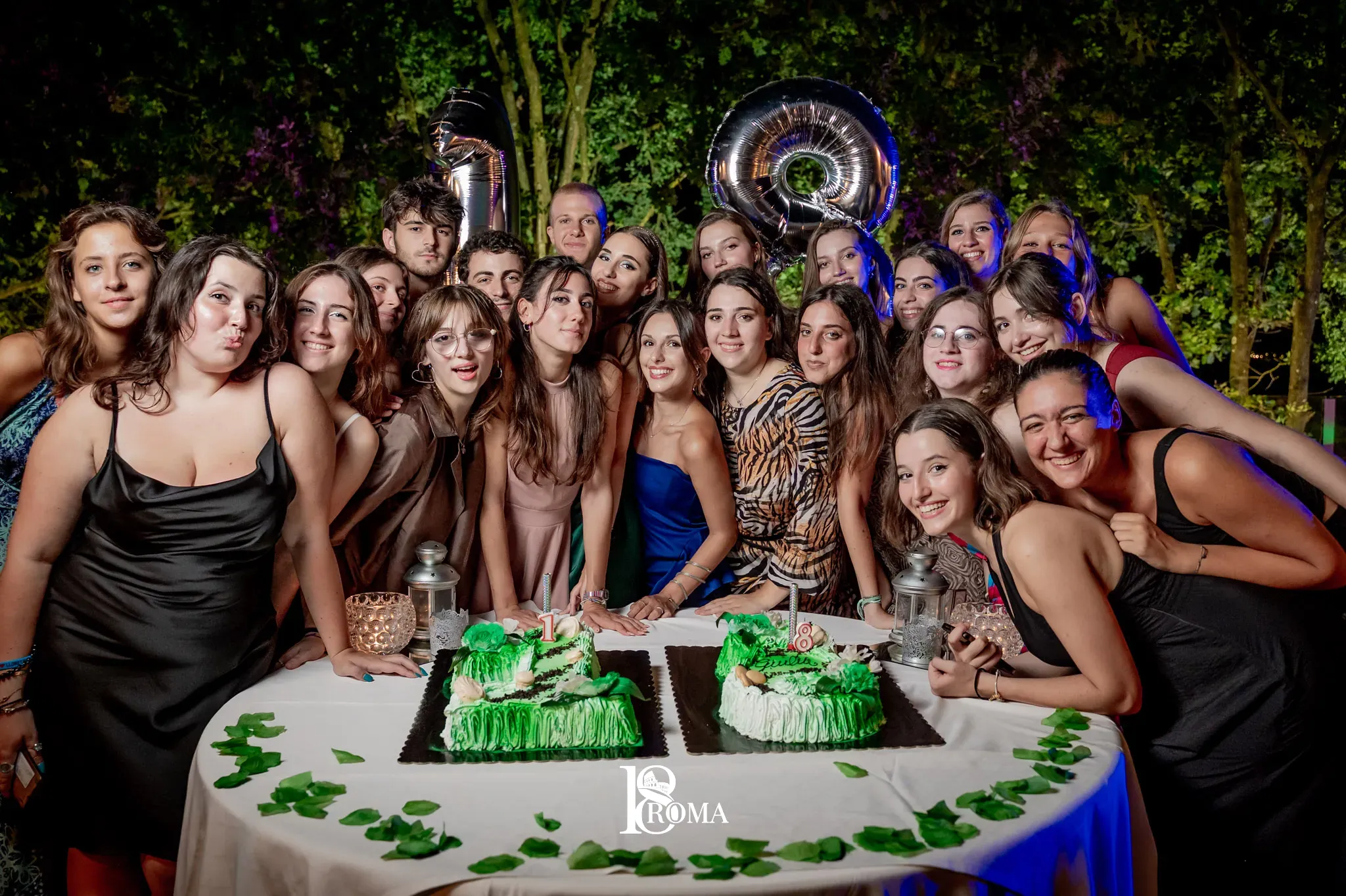 Famiglia riunita per un battesimo a Santi Cosma e Damiano